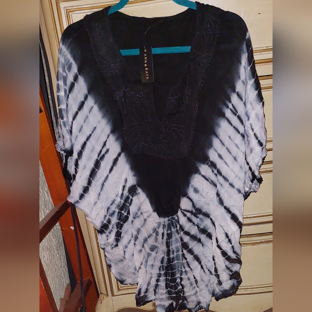 Womens tie dye Bohemian poncho, casual top, beach cover-up